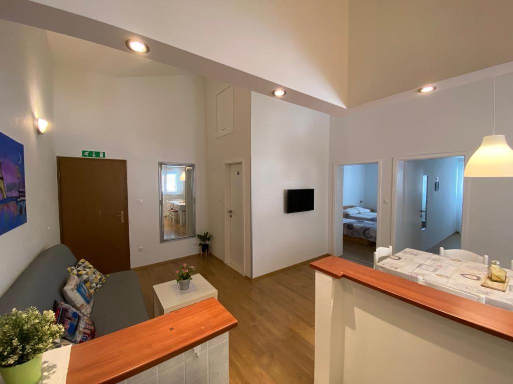 Apartmani Mare Baška Voda Exterior foto