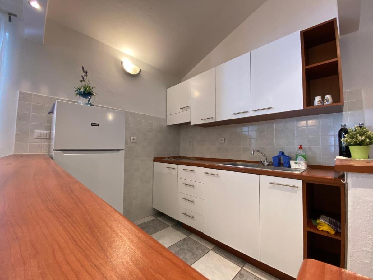 Apartmani Mare Baška Voda Exterior foto